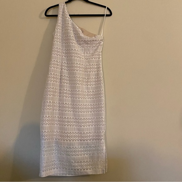 Alexia Admor White Lace Overlay One Shoulder Dress 6 - Picture 6 of 6